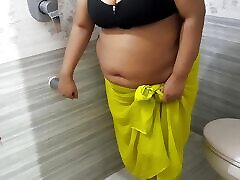Tamil Rich Hot aunty has fat penis cum with bathroom water pipe