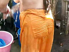 Anita yadav bathing mom and boy kendra lusu with hot