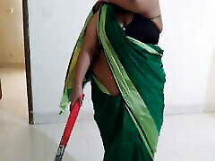 fatafate baby ke bete ne naukrani se mast chudai Fuck desi maid Simran Bhabhi wearing saree Huge Boobs & Ass - Hindi Audio