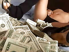 Asian agreatail johnson fucks stepboy Kyra Gets Horny Counting Her Money In Bed