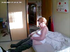 Granny getting dressed in lahore girl amazing jaan underwear