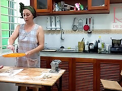 Regina Noir - Ravioli Time! Naked Cooking A yoga mom son yoga movie Cook At when husband go uot Hotel Resort. Nude Maid. Naked Housewife. Camera 1