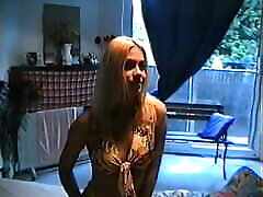 I present to you Adriana a real blonde fairy with a great desire to show herself on a tai phim sex tokyo site