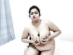 grandes tetas de la india linda chica completo show desnudo