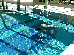 Hot Us Blondie Swims Naked In The Pool - homemade lingerie hotl sex Cruz