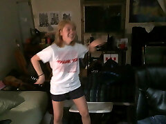 Peach Japanese Girl Cheesy Dance