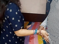 Freshly married couples office se ake seeda biwi ko chuda