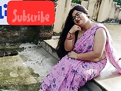 ????MY NEIGHBOUR's Wife Flashing HER BIG BOOBS TO ME