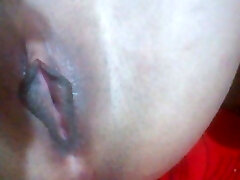Pakistani beautiful desi girls after sex – raw pussy rubbing