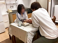 She reddens at her boyfriend's male groin after a lengthy time. They have sex on the dining table because they can't stand it.