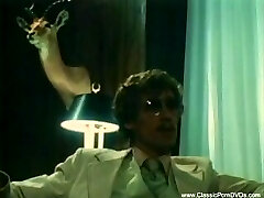 پورنو کلاسیک, شوخی با مادر دوست داشتنی که باعث می شود عشق