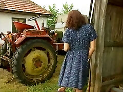 داغ لاغر نونونوجوان سفید جوجه مقعد در سبک سگی