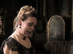 خوش شانس, دختر داغ و سینه کلان, ریزه اندام ورزش ها دختر