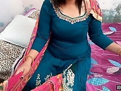 Point Of View Punjabi Bhabhi Ko padoshi ne jabardasti pel diya