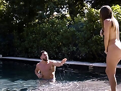 Outdoors video of amazing smashing with stunning neighbor Havana Bleu