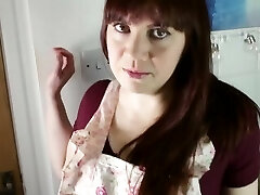 Warm MILF Mom Takes Creampie HD