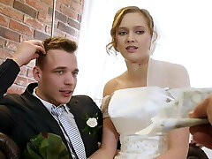 VIP4K. Married couple decides to sell bride&rsquo;s muff for good