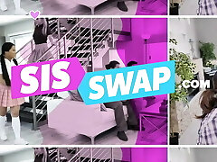 PervDoctor - Sexy Young Patient Needs Doctor Oliver's Special Approach For Her Pink Pussy