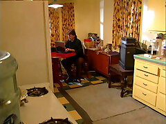 Brunette gives blowage and has sex in the bathroom