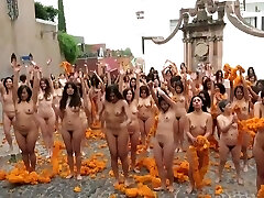100 Mexican bare women group