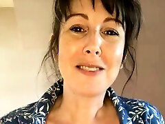 Big boob brunette masturbates on webcam