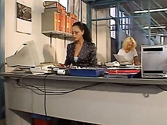 Malice in the office! (Scene 04)