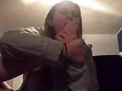 Jessica worships her feet