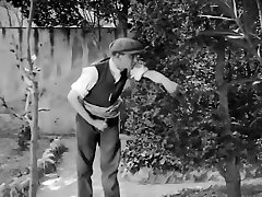1920s' Outdoor Group Hook-up