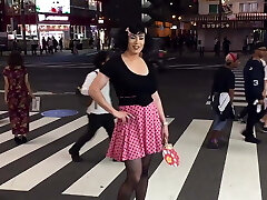 Maeva French - Punlic flashing, handjob & big vegetables ins