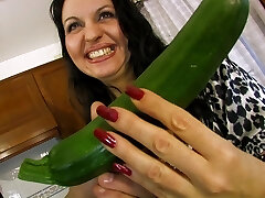 Chubby mature stuffs everything in her ass and cunny