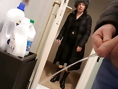 She look piss flash penis