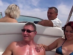 Hot rump blondie Britney drops her clothes for hook-up on the boat