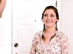 Babysitting teenager nail