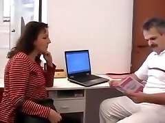 Perverted doctor inspects a prego woman internally.