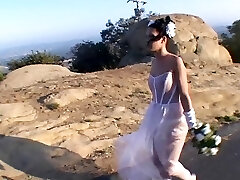 Hot & ultra-kinky bride in DP action
