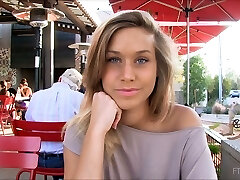 Juicy talks with sweetheart Kennedy in the cafe