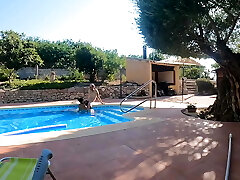 Good-sized Ass Amateur Wife Is Very Hot to Fuck Hard in the Pool