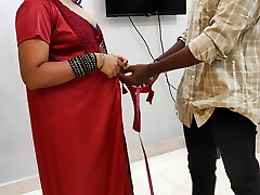 indian tailor ne apne client ke sath kiya sex and unka chut chatke gand mara