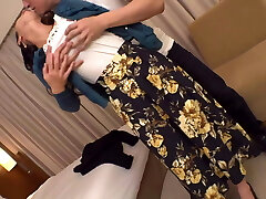 Picking Up a First-Class Lady, Prosperous, Beautiful, Mature Woman vol.28 - Part.2