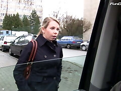 alica wird vom fremden im auto umgebracht - bumsbus