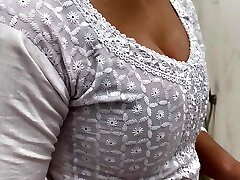 Holi mein kholi Bhabhi ki choli and fucks her rigid