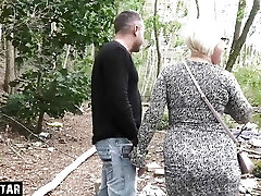 OMG!!! Plumbing at THE DUMP BIG-ASS Blonde