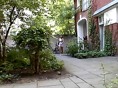 When Lexa rings two times