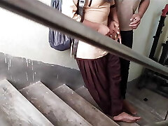 School girl left by her boyfriend in school and made a guy and went viral