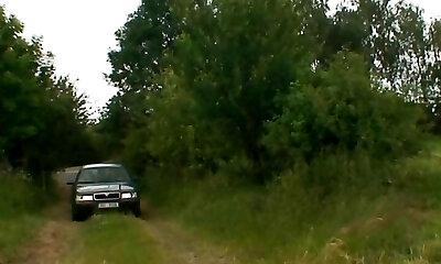 Two buddy share old mature chick outdoors