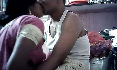 Indian house wife lips smooching ass