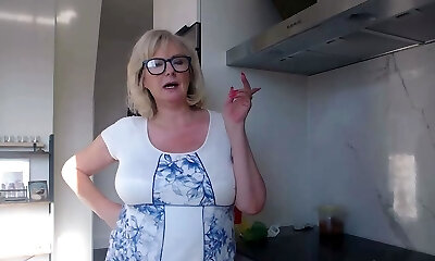 Mature blond granny sammie sparks licks cock clean