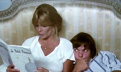 Mom, I want to take a bath with you! (antique)