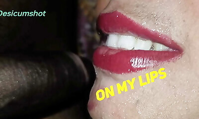 Ohh meri jaan ne to aaj mere lund ko chus kar apne lips pe hi meri pani nikal di,my warm desi sexy bhabhi outstanding gargling