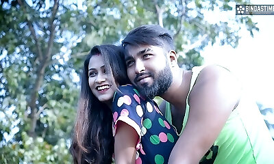 Pati ke chhote bhai apne hi nai nawalee bhabhi ko impress karke chodne ka maja luta jab ghar pe bhaiya nahi tha